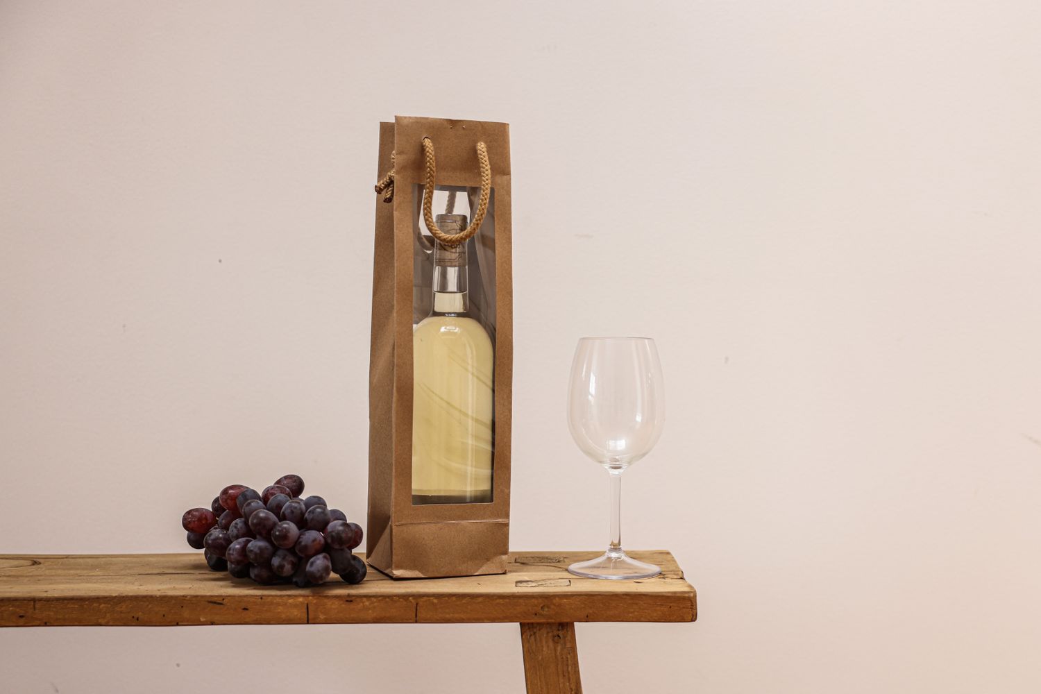 Ekologiczne opakowania na alkohol - czego oczekują klienci premium?
